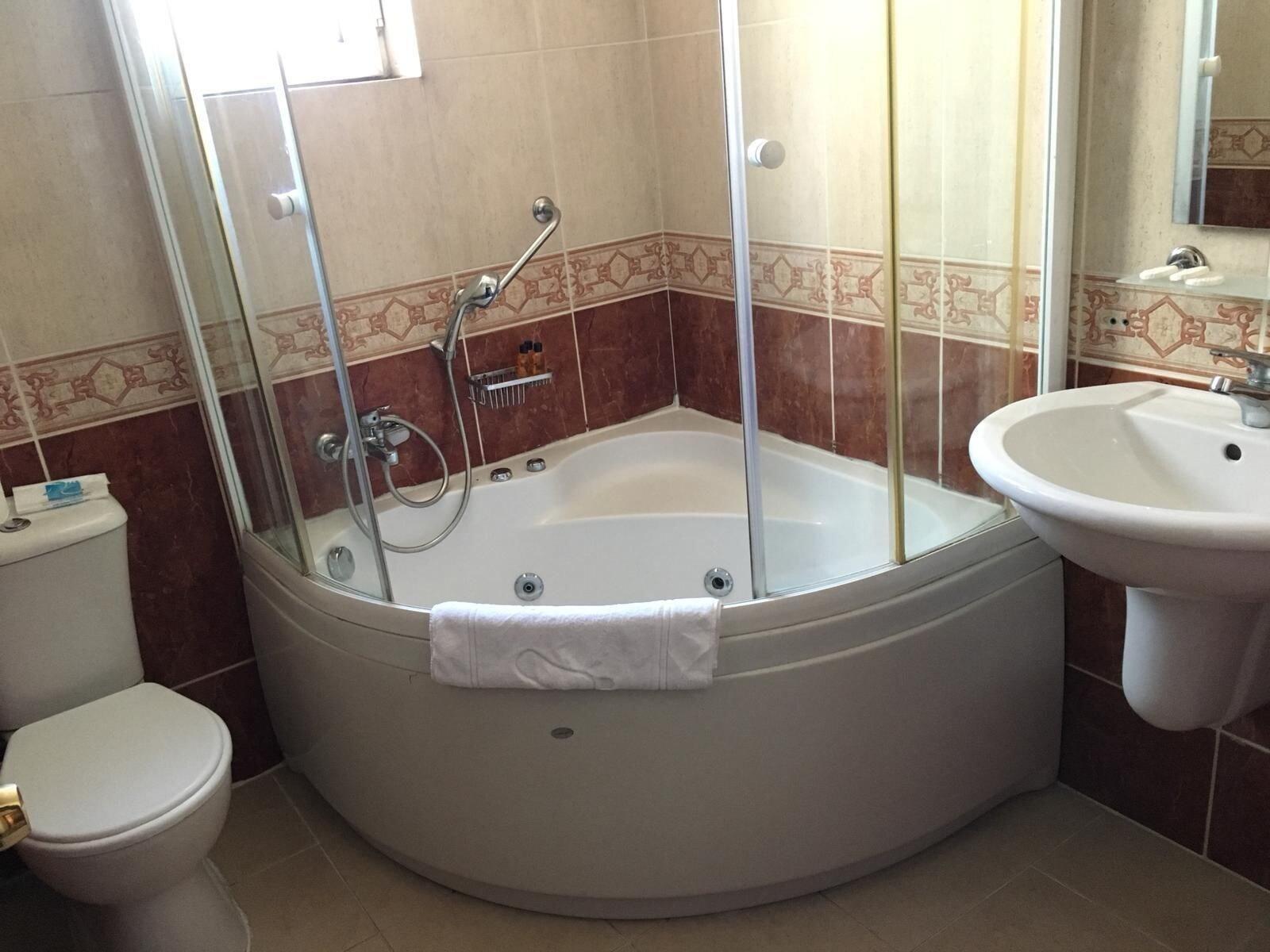 טראבזון Demirgrand Hotel מראה חיצוני תמונה