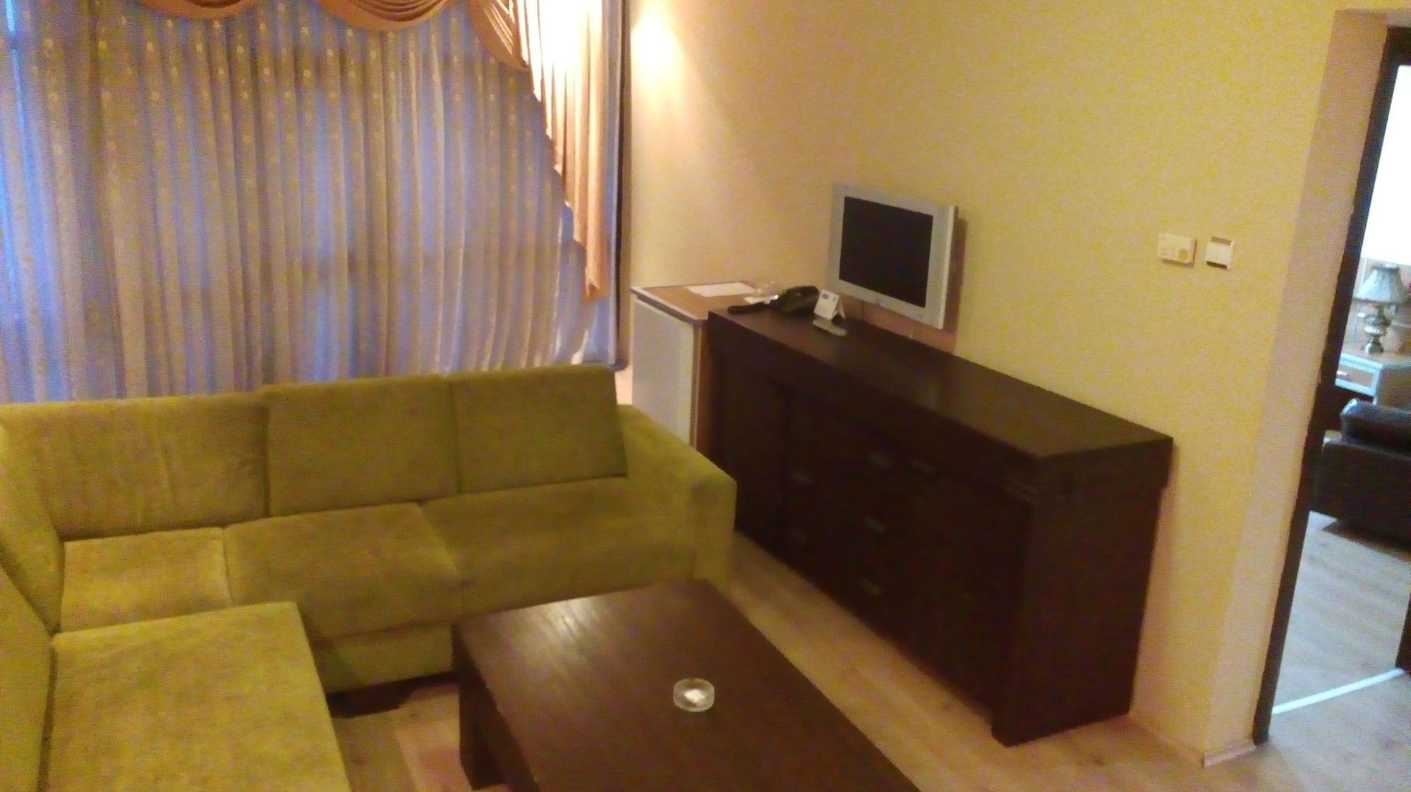 טראבזון Demirgrand Hotel מראה חיצוני תמונה
